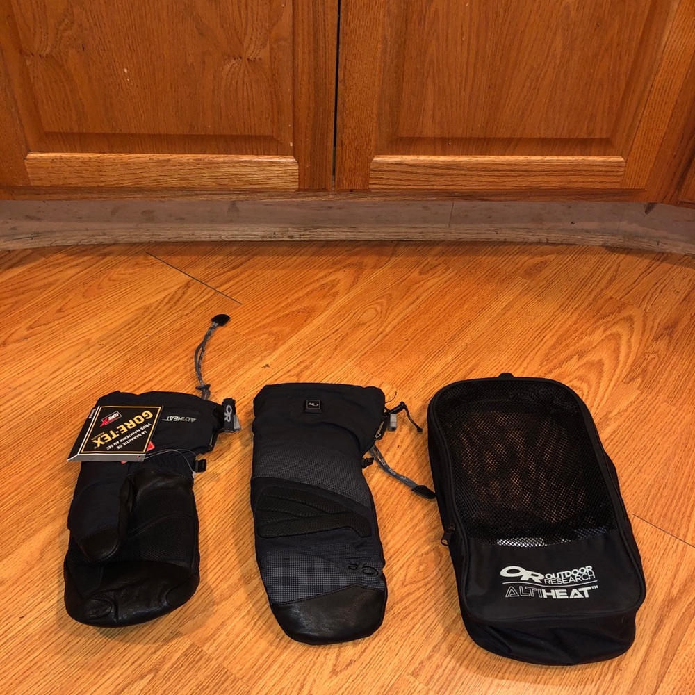 Outdoor Research Heated Goretex Mitts